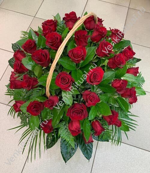 Корзина из живых цветов КЖ-11 "Роза" (50 роз)